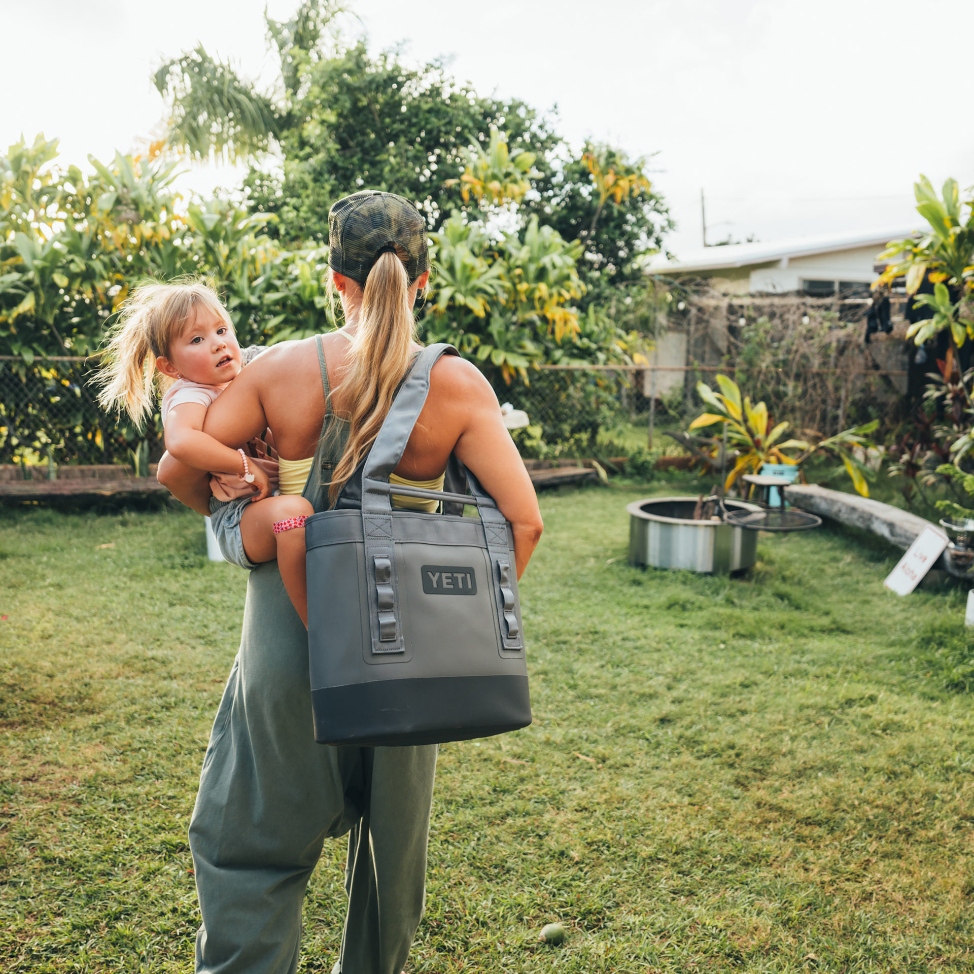 Camino® 20 Carryall Tote Bag - Image 9