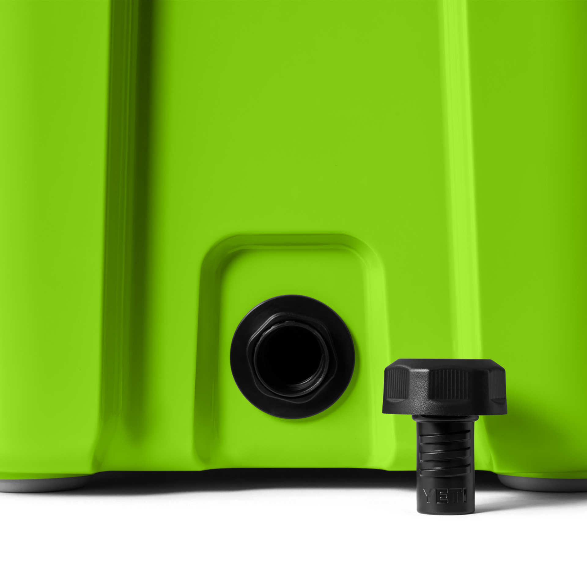 Roadie® 24 Hard Cooler - Image 9