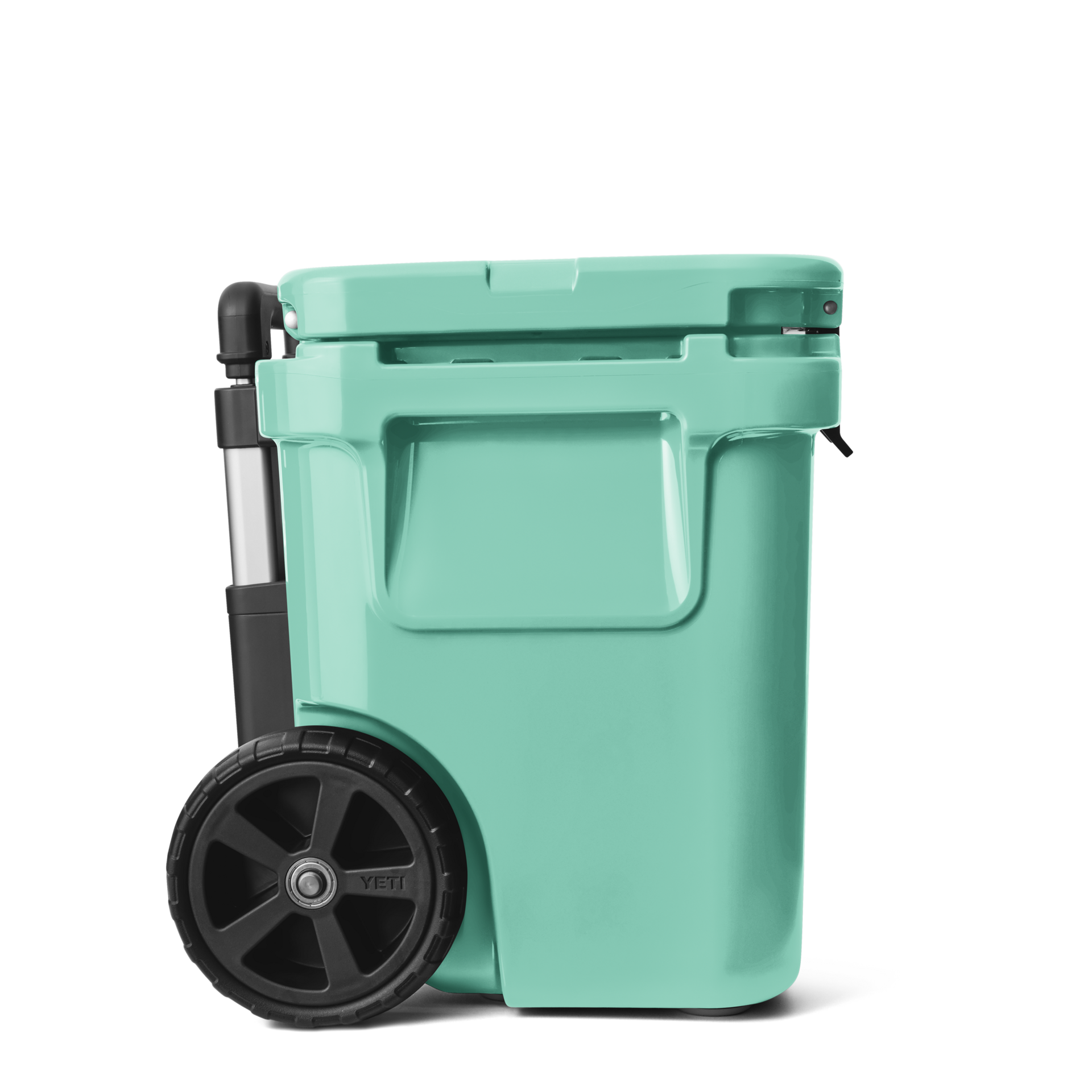 Roadie® 32 Wheeled Cooler - Image 5