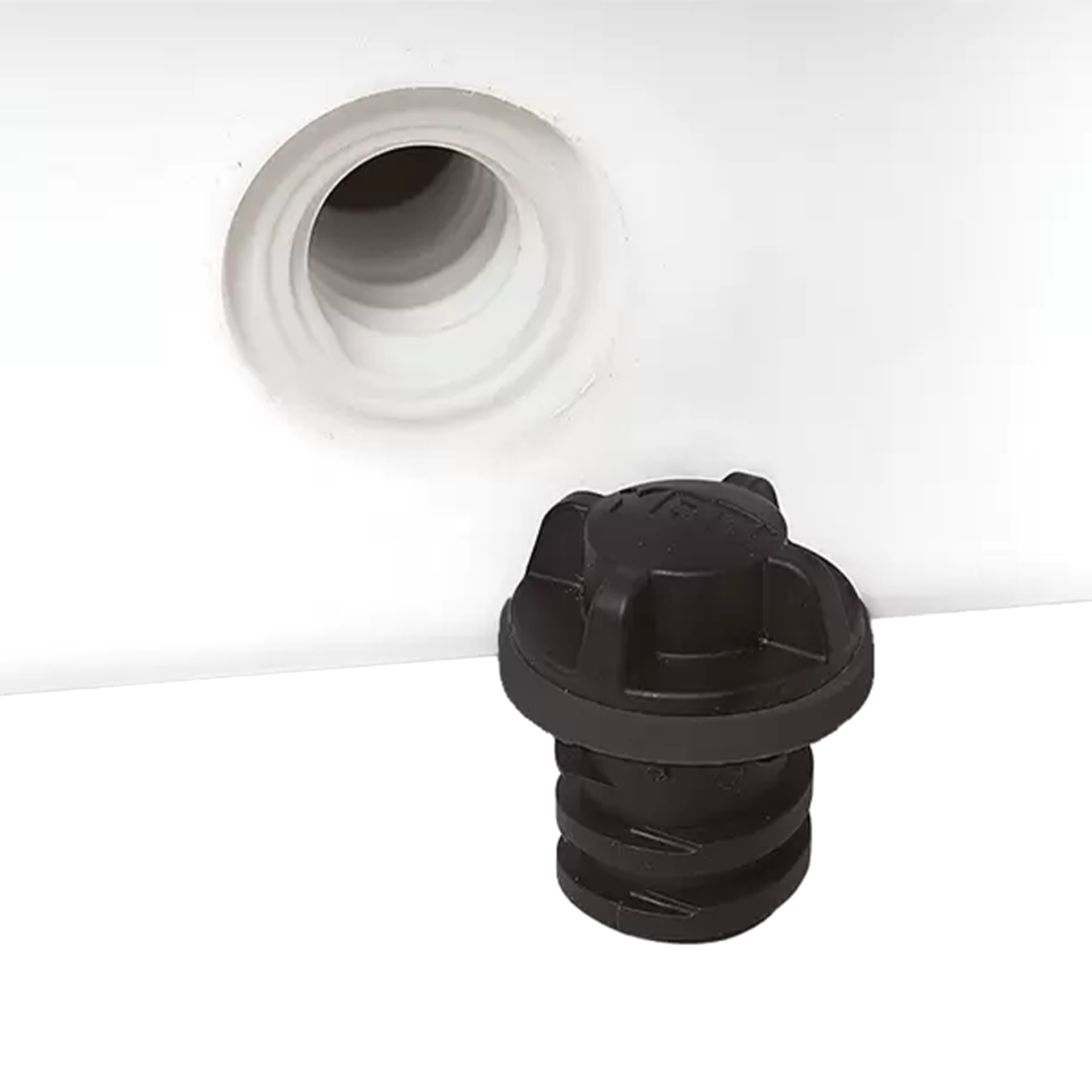 W-Cooler-Accessories_Drain-Plug_Studio_W-Cooler