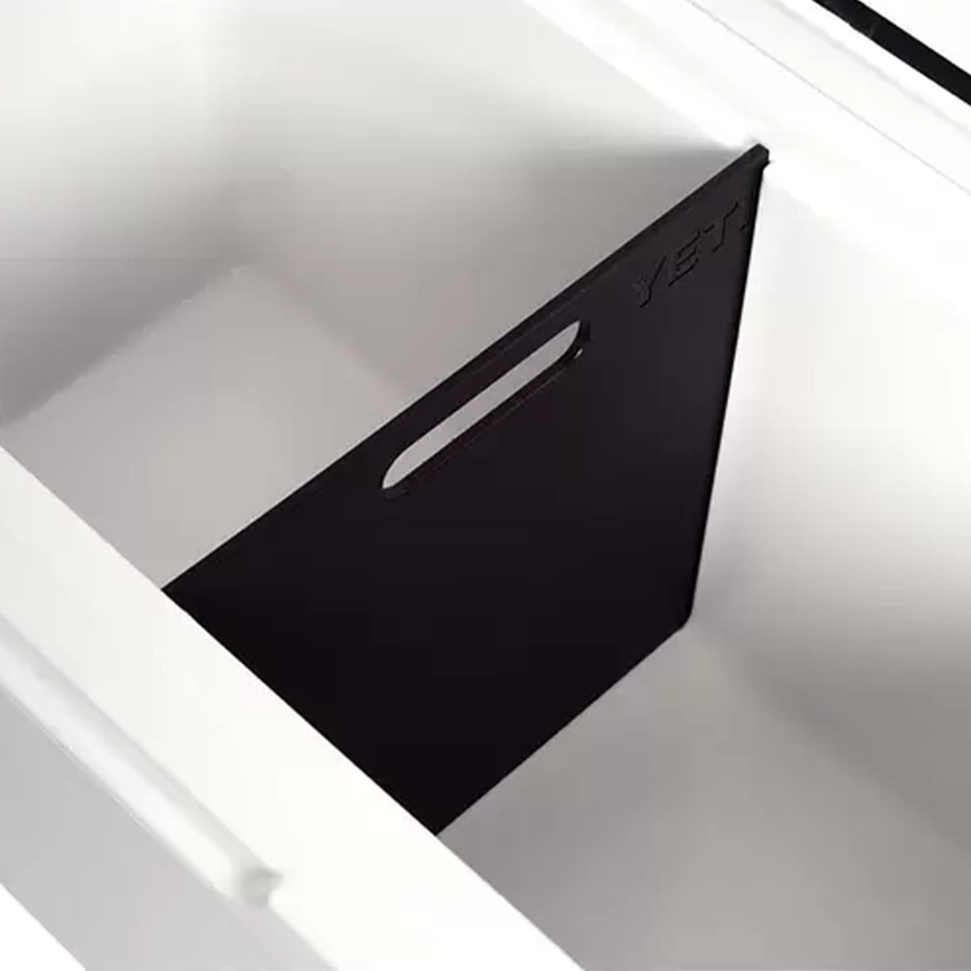 W-Cooler-Accessories_Tundra-Divider_Short_Studio_InCooler